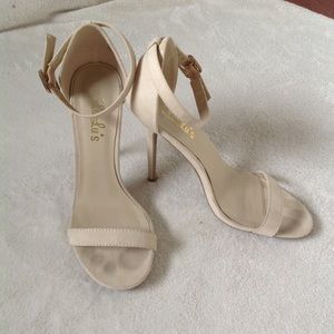 Lulus Cream Heels
